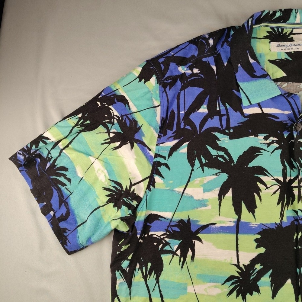 Tommy Bahama Veracruz Cay Shirt Mens XL Blue Palm Tree Hawaiian Beach Tropical - Picture 4 of 16